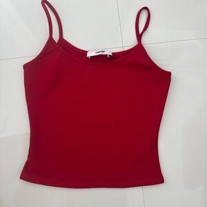 Studio tank in Cherry.